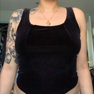 Black velvet crop top!